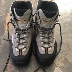 Gortex scarpa hiking boots